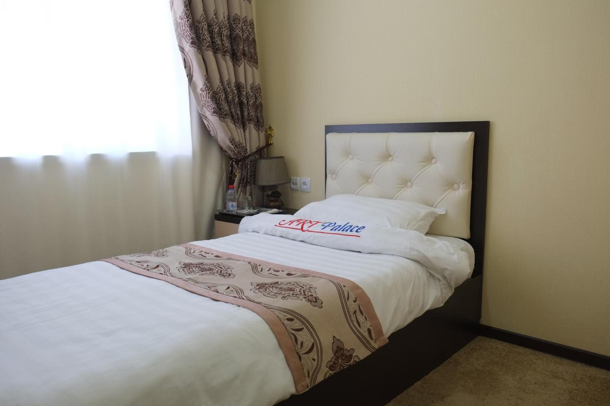 Hotel Art Palace Tasken Kültér fotó