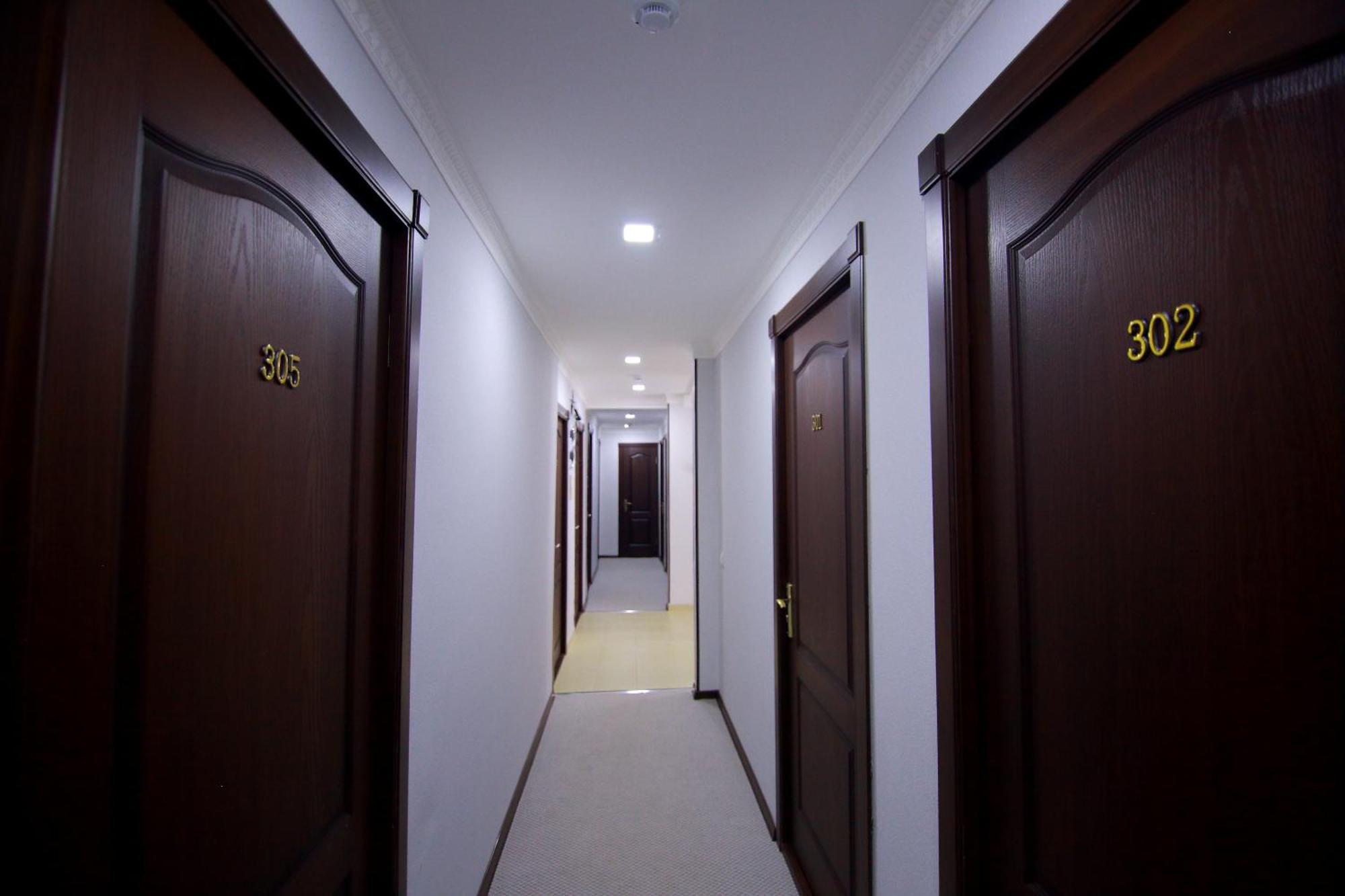 Hotel Art Palace Tasken Kültér fotó