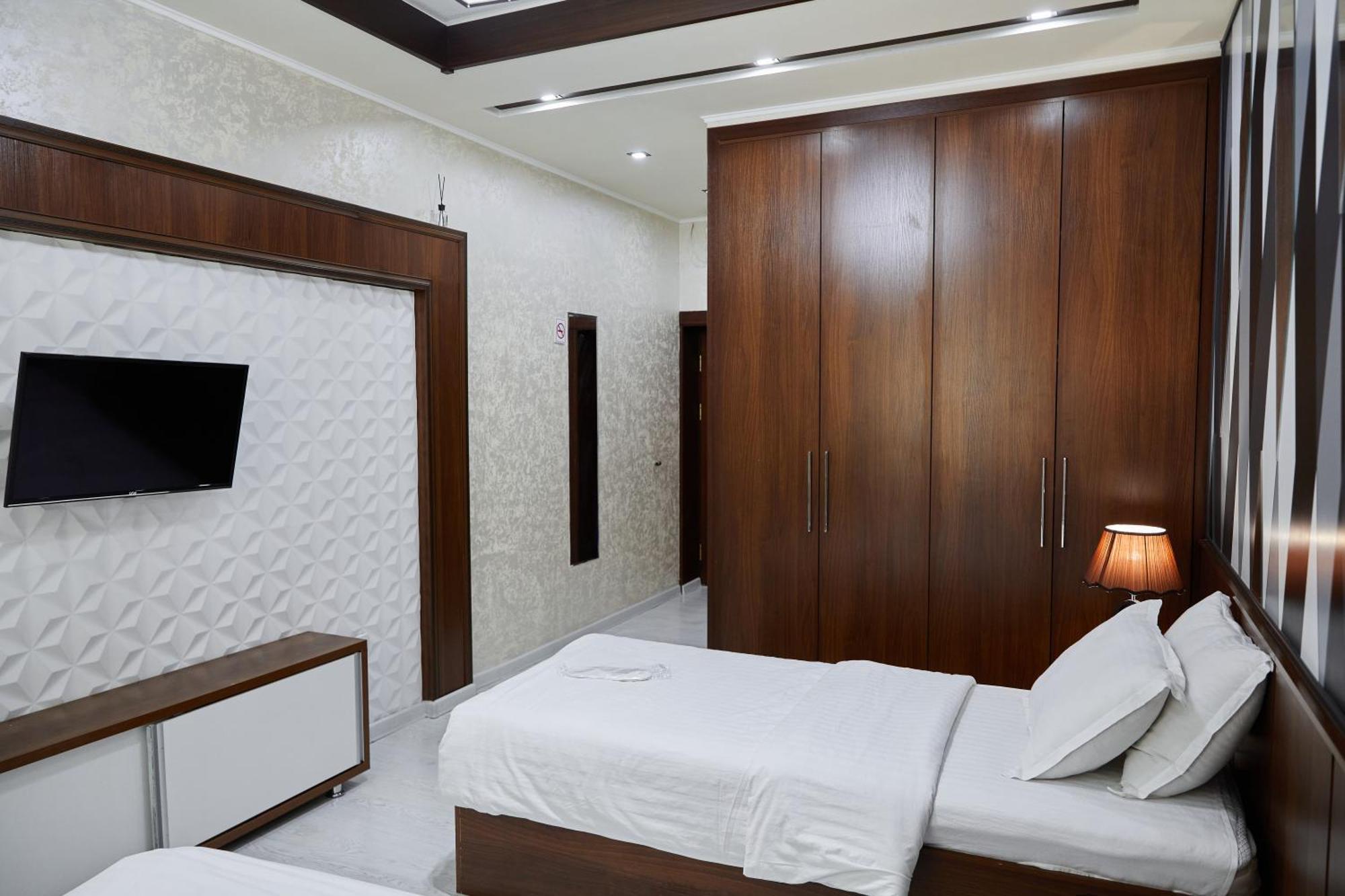 Hotel Art Palace Tasken Kültér fotó
