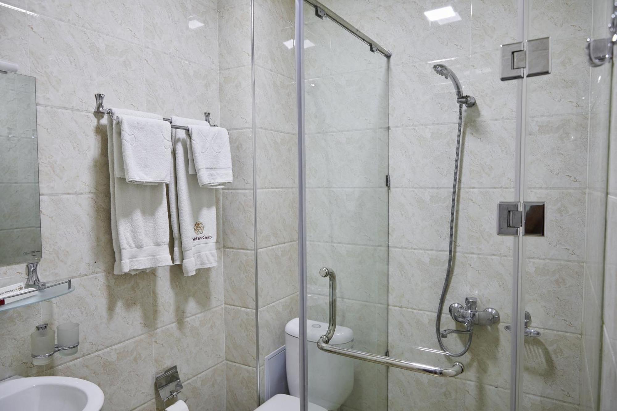 Hotel Art Palace Tasken Kültér fotó